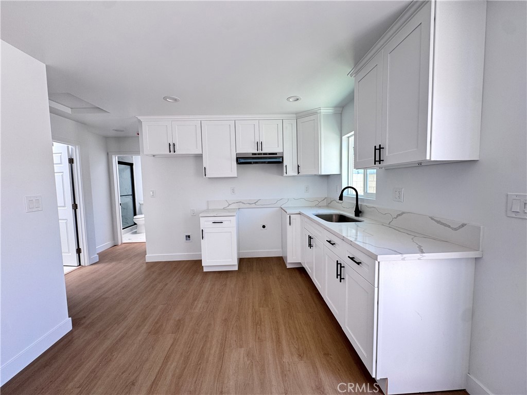 2218 Continental Avenue Property Photo 4