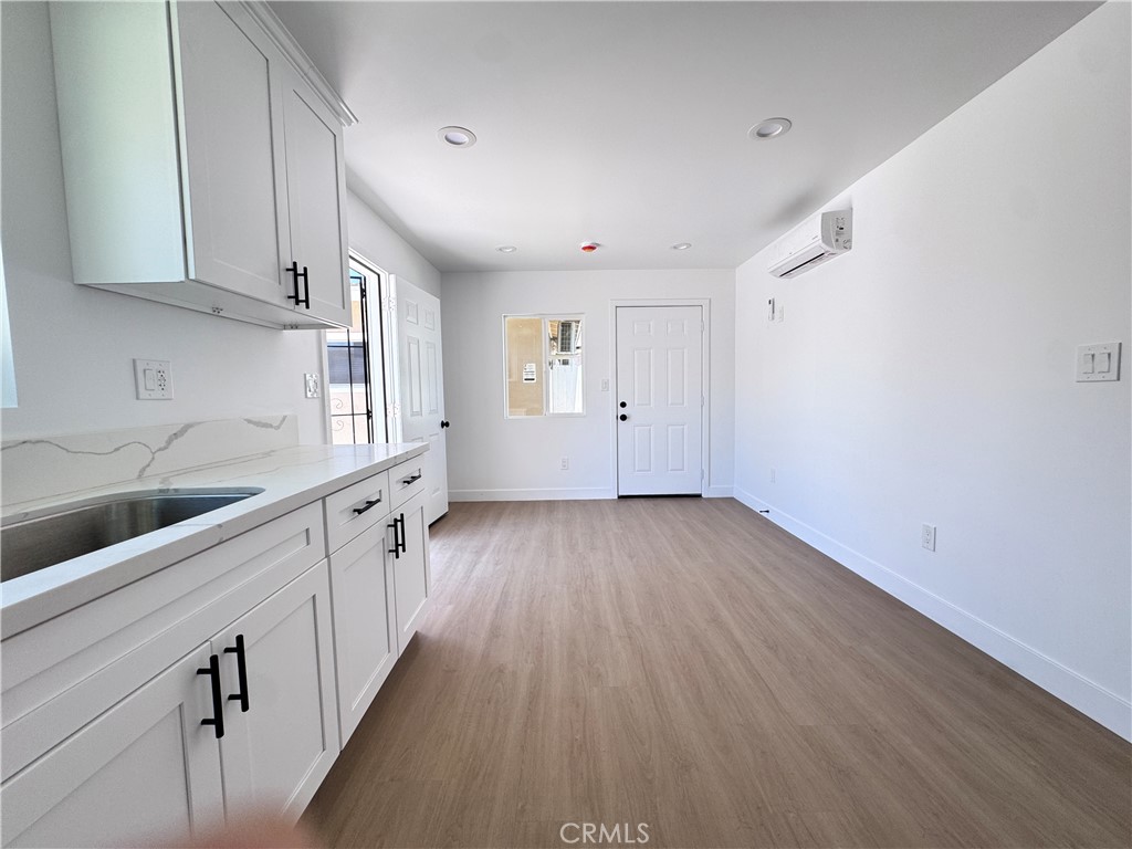 2218 Continental Avenue Property Photo 5