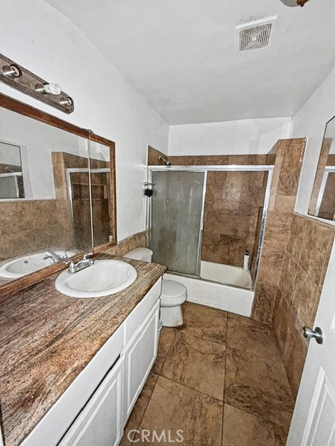 2851 Delaware Avenue Property Photo 15