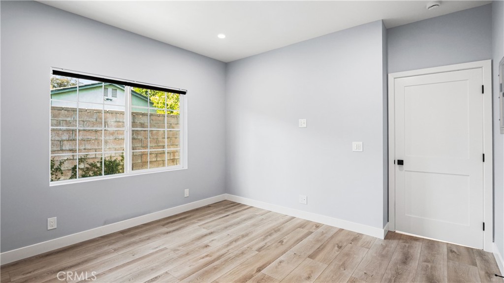 727 B E Myrtle Avenue Property Photo 13