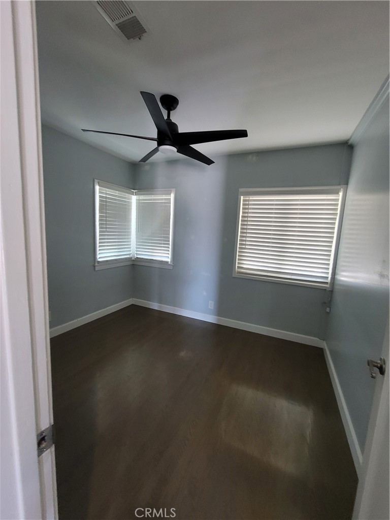 5754 Ensign Property Photo 7