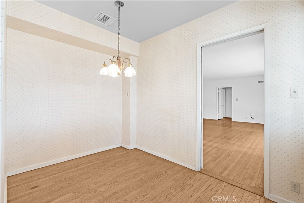 3325 Crestford Property Photo 10