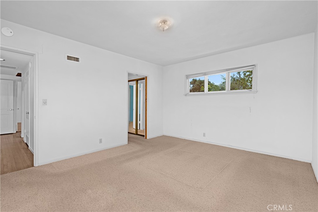 3325 Crestford Property Photo 21