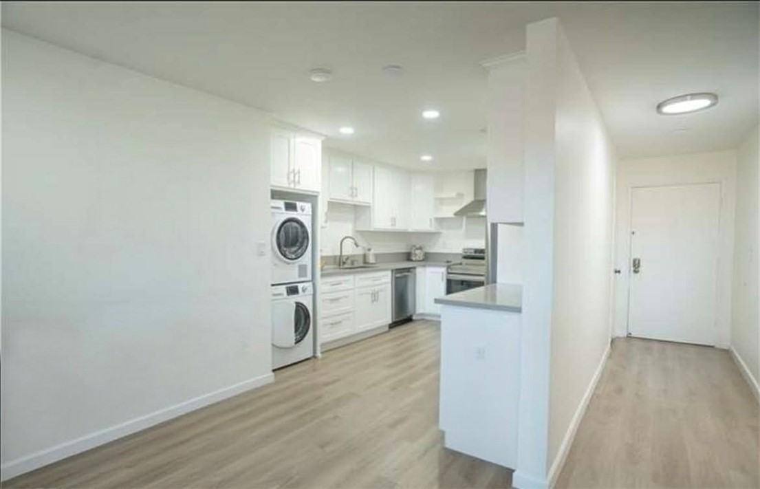 1770 Ximeno Avenue 202 Property Photo 5