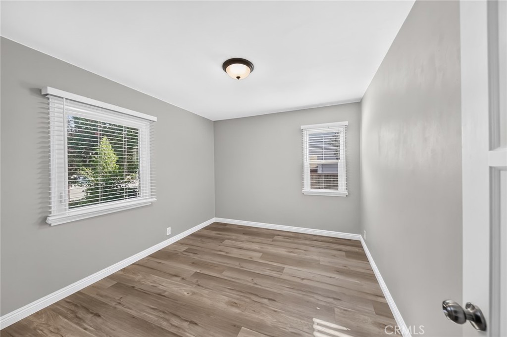 3227 E Del Mar Property Photo 6