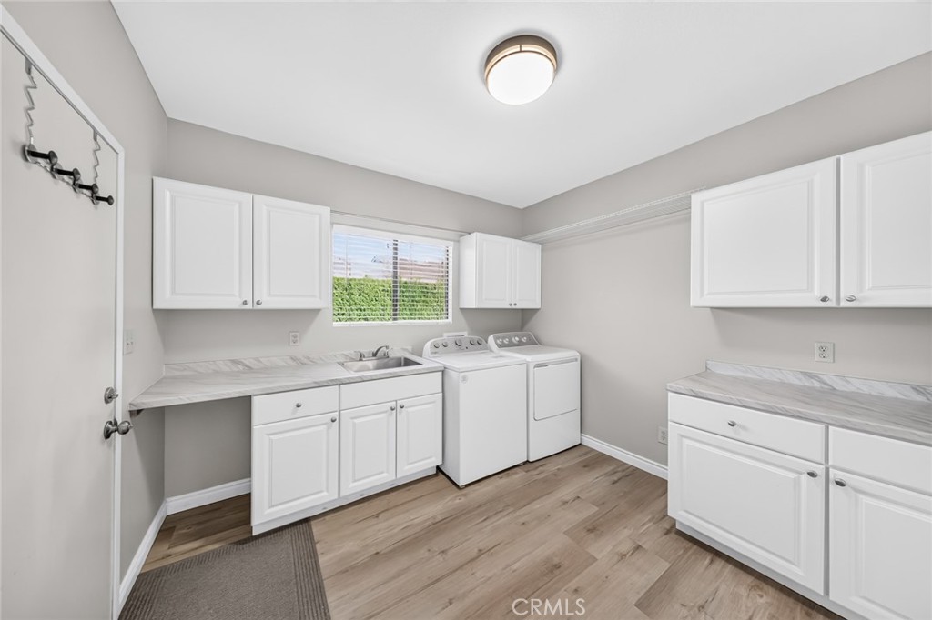3227 E Del Mar Property Photo 14