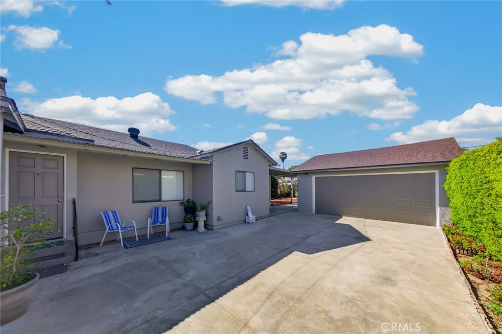 3227 E Del Mar Property Photo 17