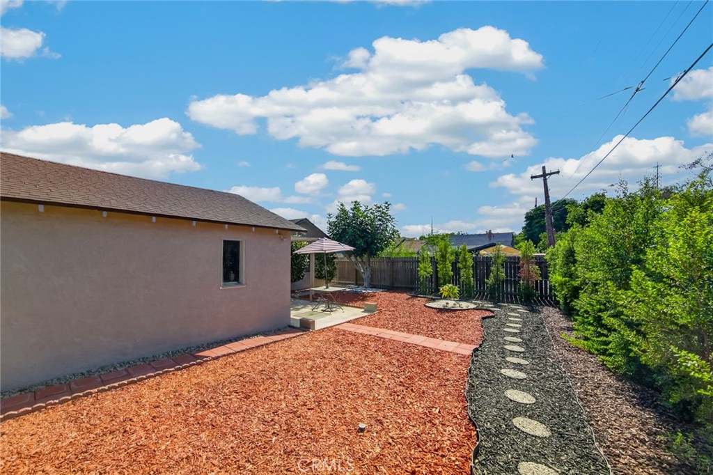 3227 E Del Mar Property Photo 18