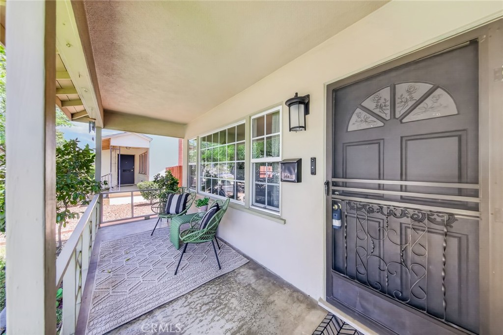 1006 N Sunset Avenue Property Photo 4