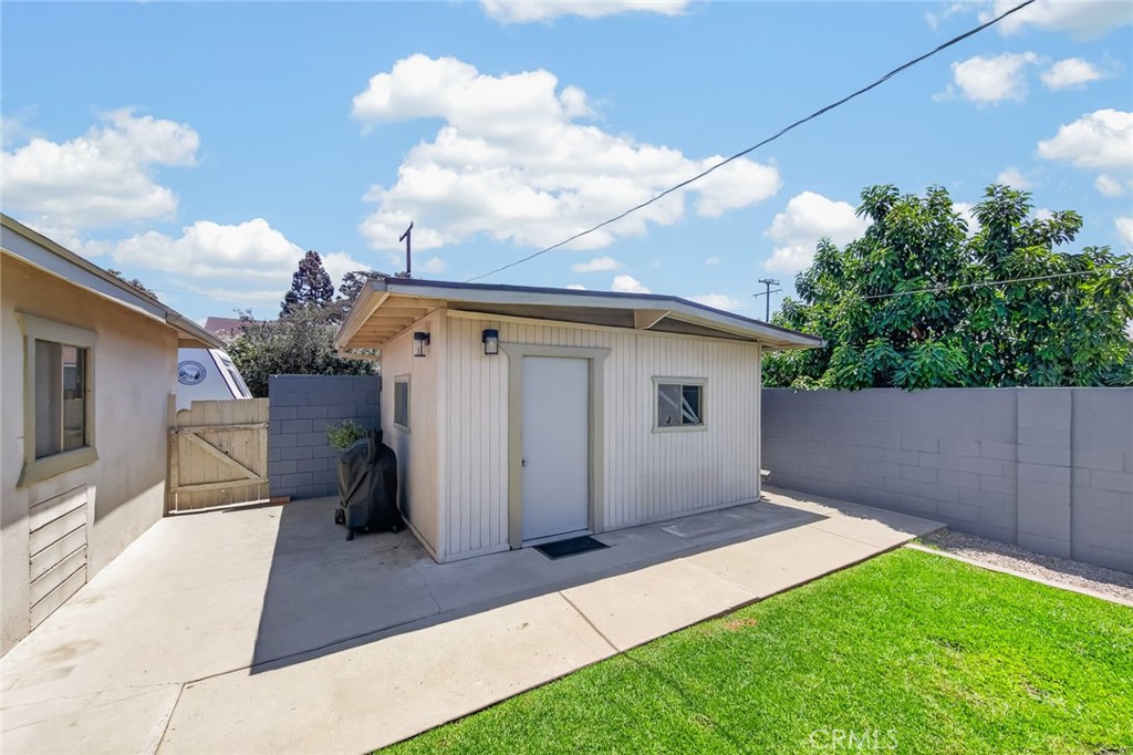 1006 N Sunset Avenue Property Photo 29