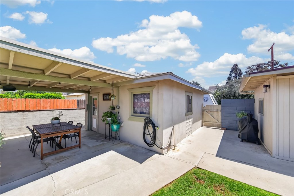 1006 N Sunset Avenue Property Photo 33