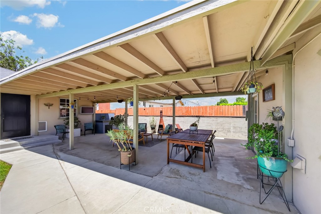 1006 N Sunset Avenue Property Photo 35
