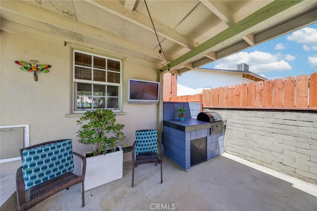 1006 N Sunset Avenue Property Photo 36