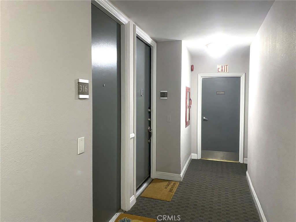 141 S Clark Drive 316 Property Photo 11