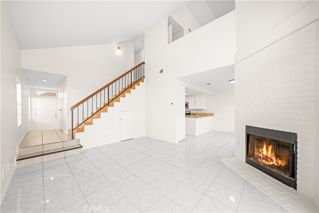 6060 Oak Street M Property Photo 1