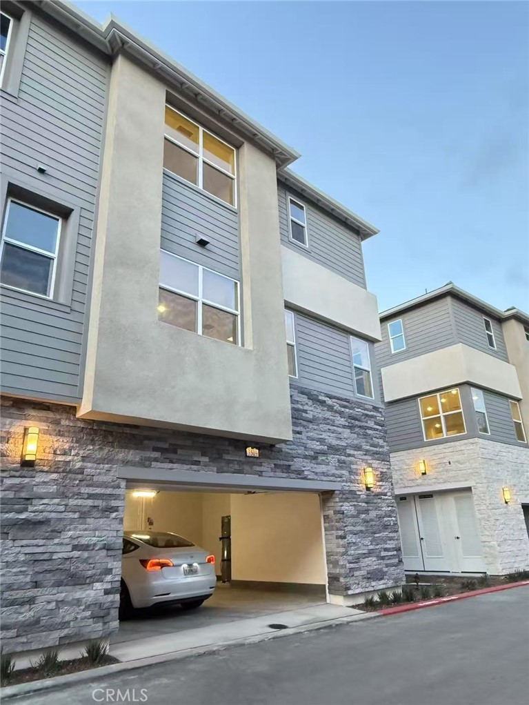 3519 E Indigo Privado Property Photo 1