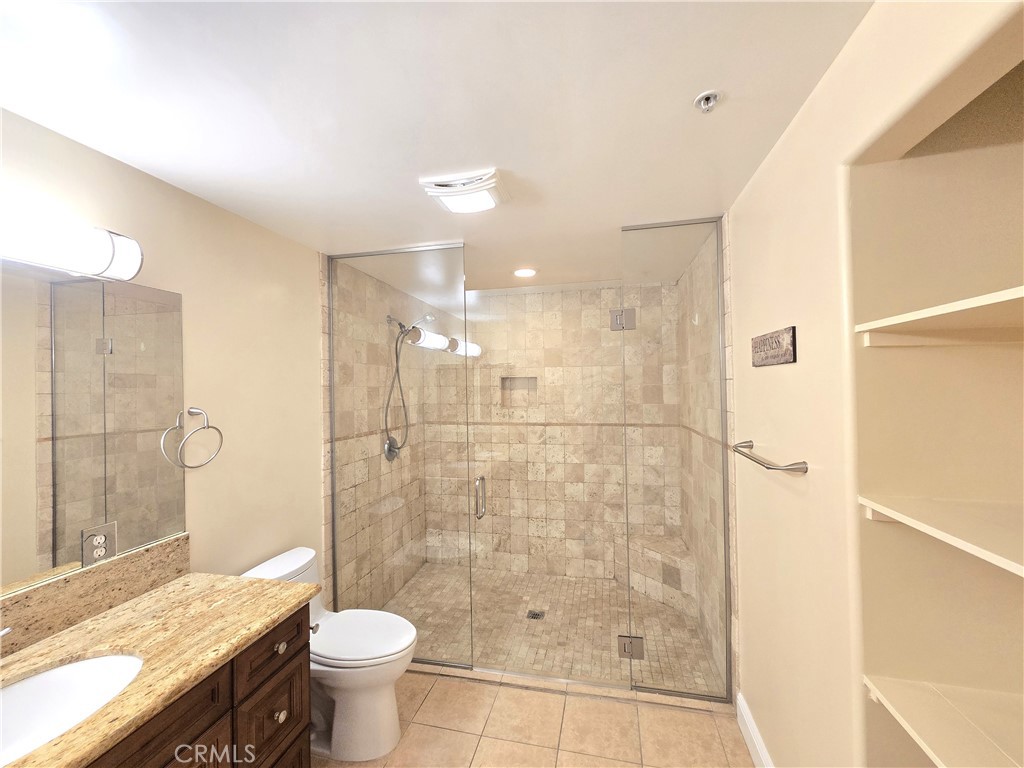 4724 Kester Avenue 409 Property Photo 22