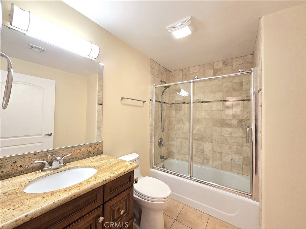4724 Kester Avenue 409 Property Photo 28