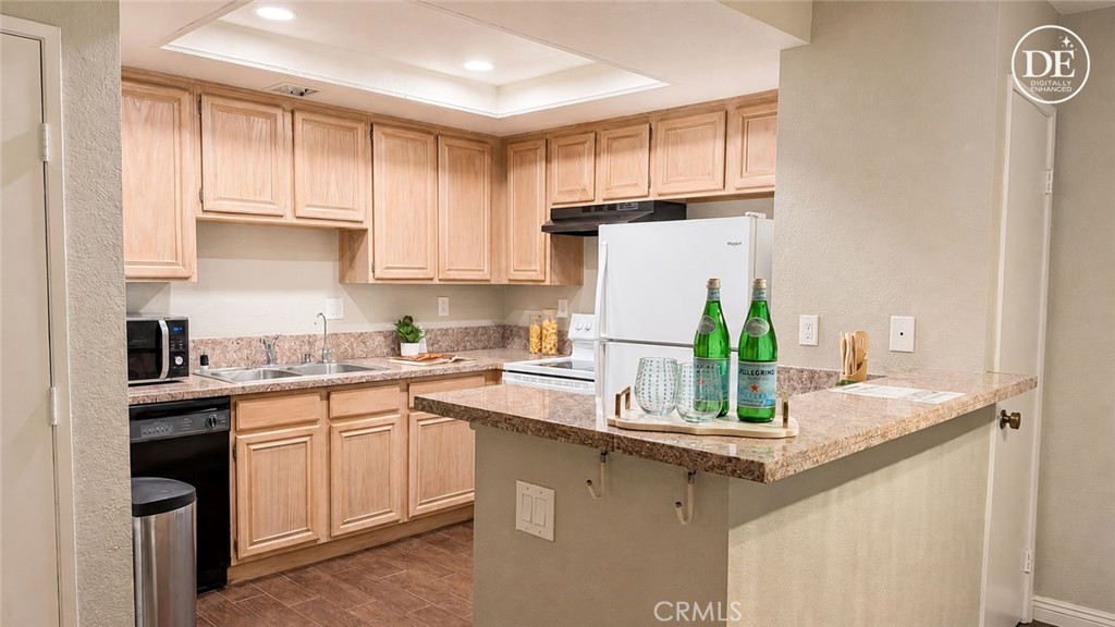 22765 Lakeway 432 Property Photo 4