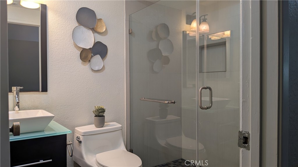 22765 Lakeway 432 Property Photo 12