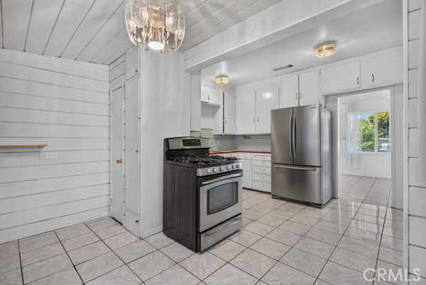 15834 E Kingside Property Photo 13