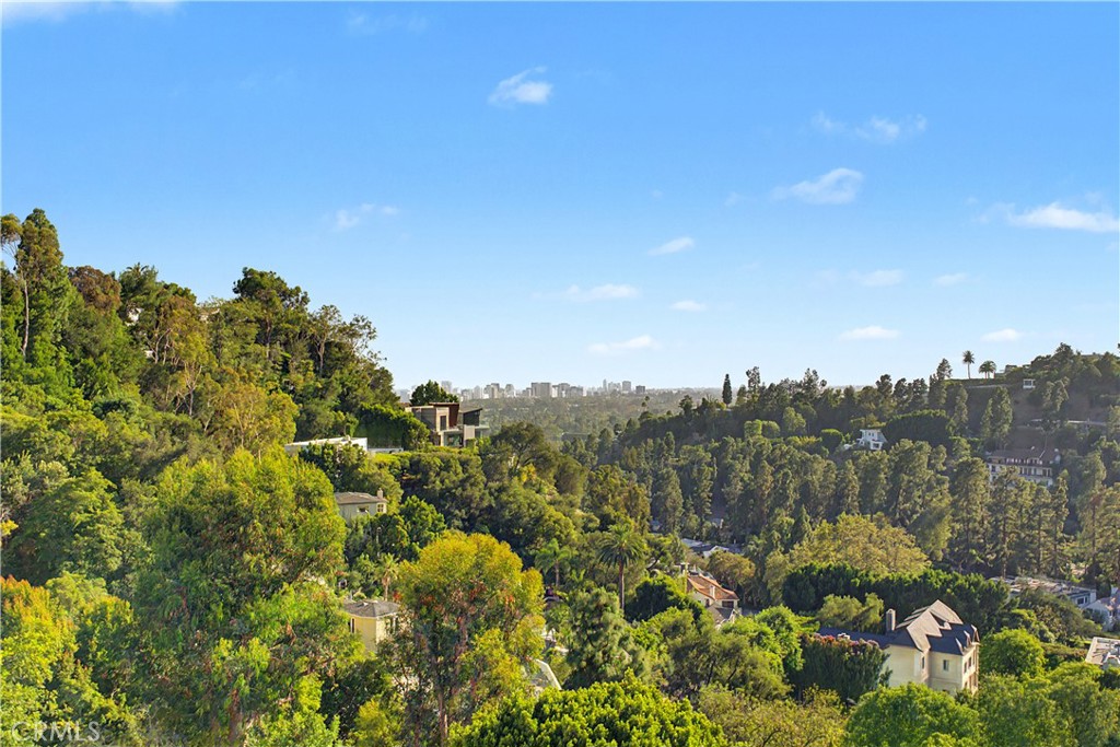 9459 Beverly Crest Property Photo 57