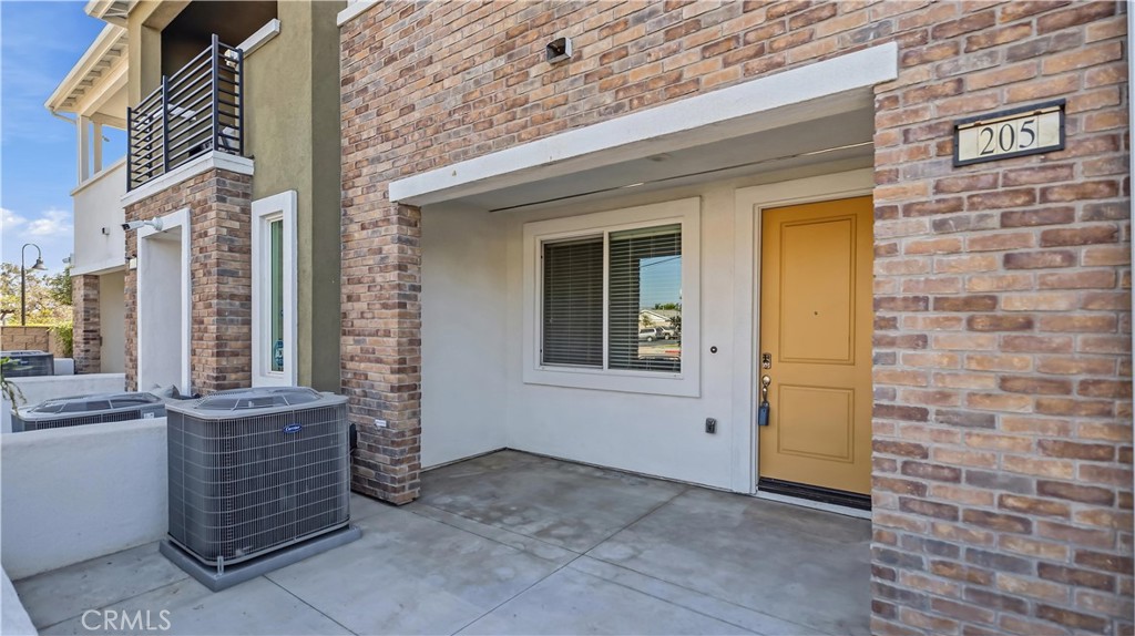 205 N Vincent 117 Property Photo 1
