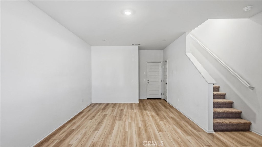 205 N Vincent 117 Property Photo 4
