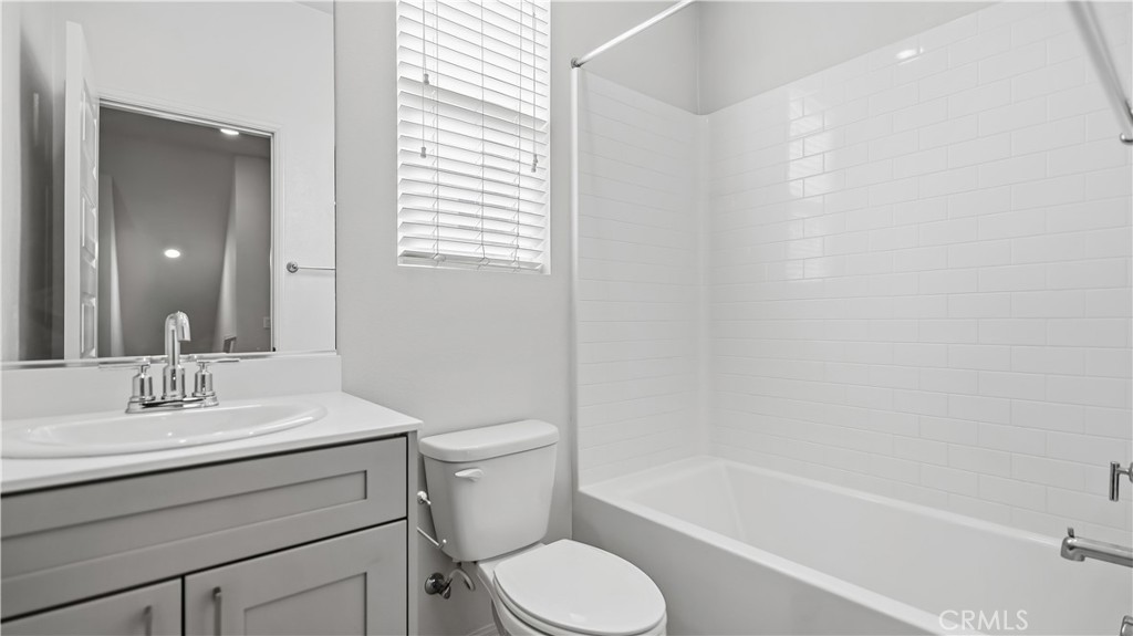 205 N Vincent 117 Property Photo 11