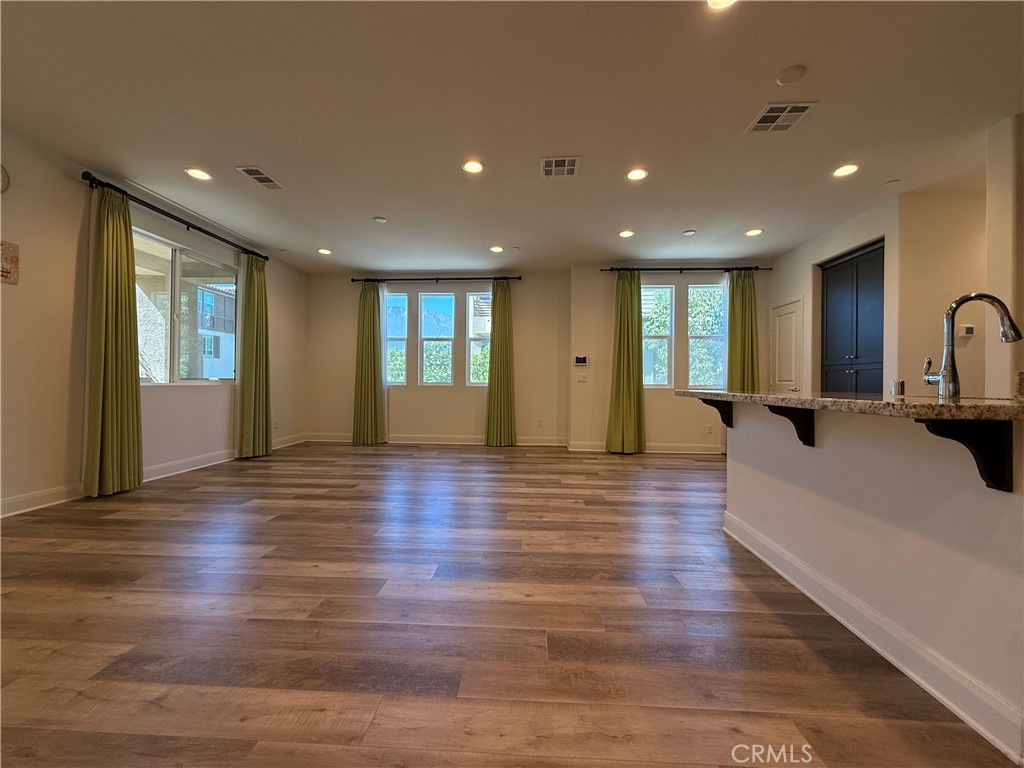7362 Luminaire Place Property Photo 8