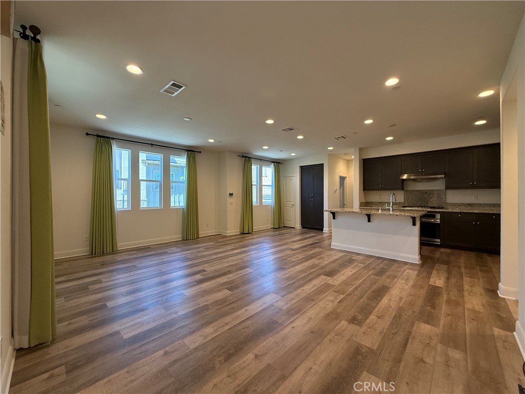 7362 Luminaire Place Property Photo 9