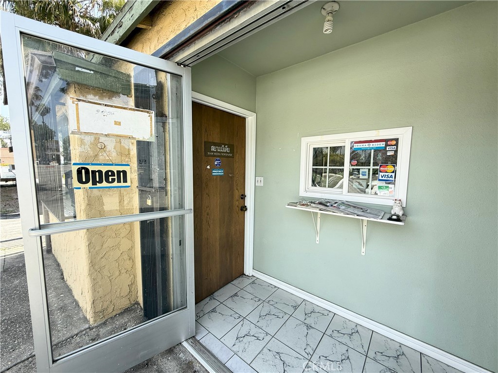 9264 Valley Property Photo 4