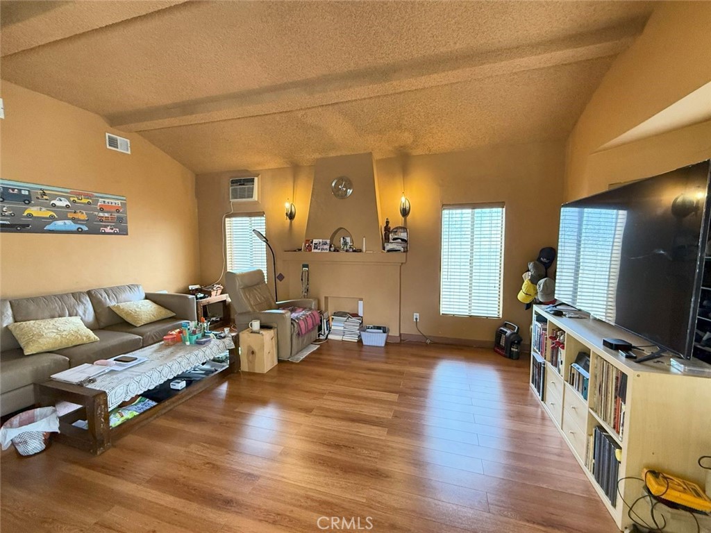 9264 Valley Property Photo 9