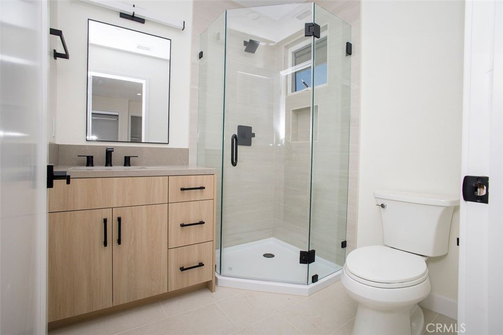 1025 La Cadena Avenue A Property Photo 16