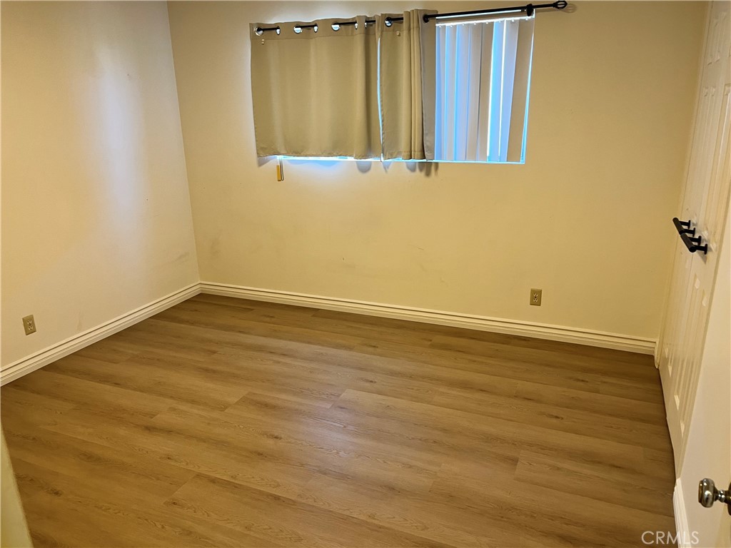 6237 Oak Property Photo 14
