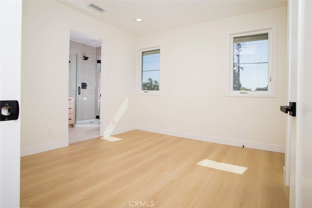 1025 La Cadena Avenue B Property Photo 15