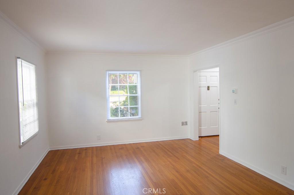320 E California Boulevard Property Photo 16