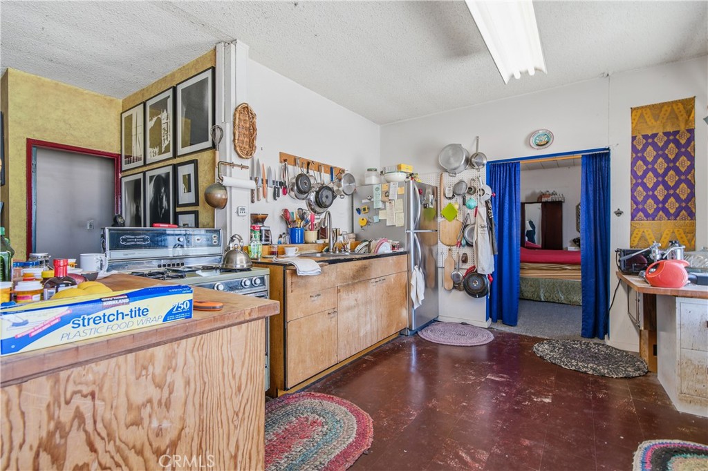 5388 5396 Alhambra Property Photo 4