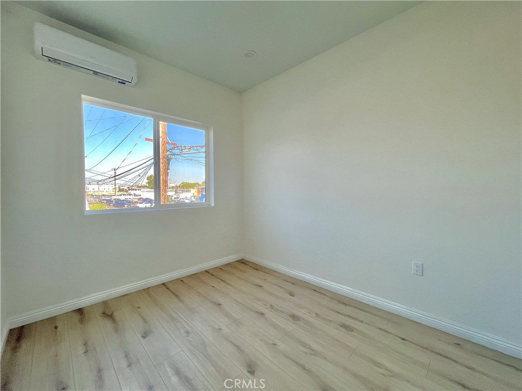 938 E Sandra Avenue A Property Photo 10
