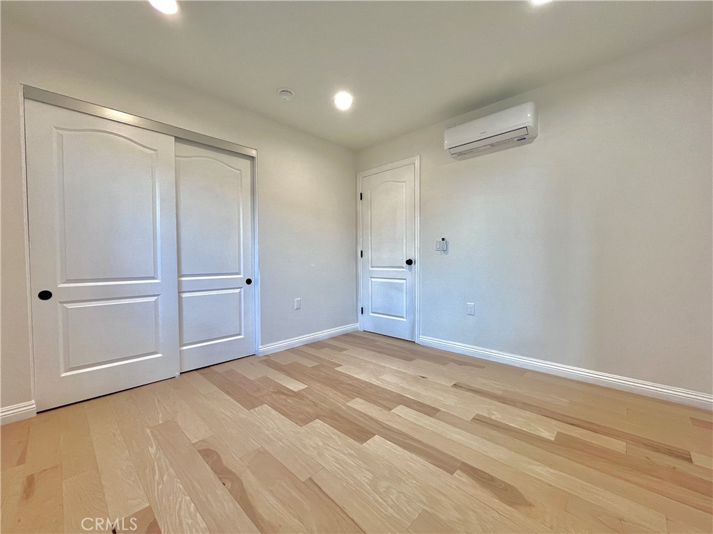 938 E Sandra Avenue B Property Photo 6