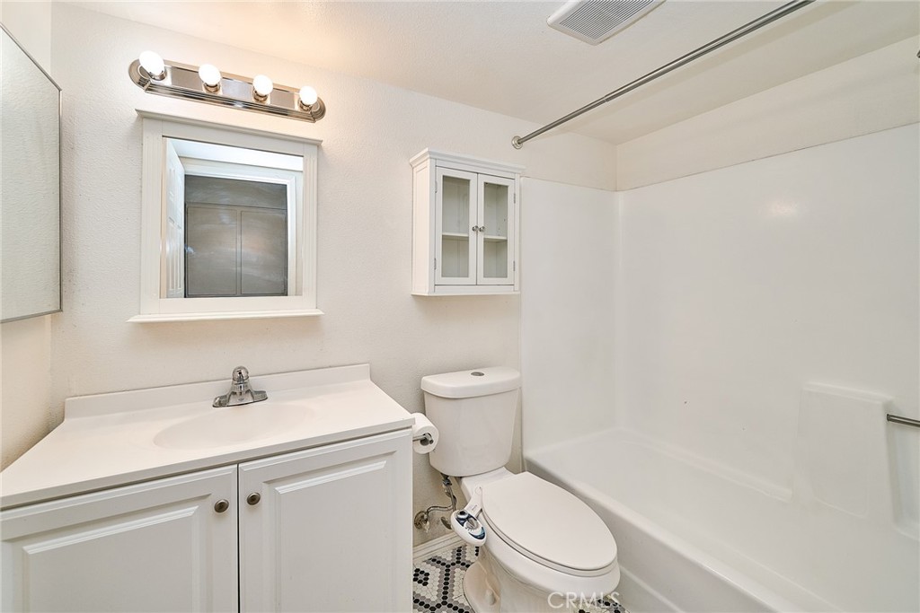 26200 Redlands 5 Property Photo 20