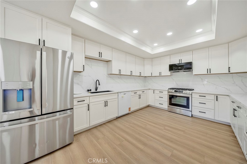 188 W Arthur Avenue Property Photo 15
