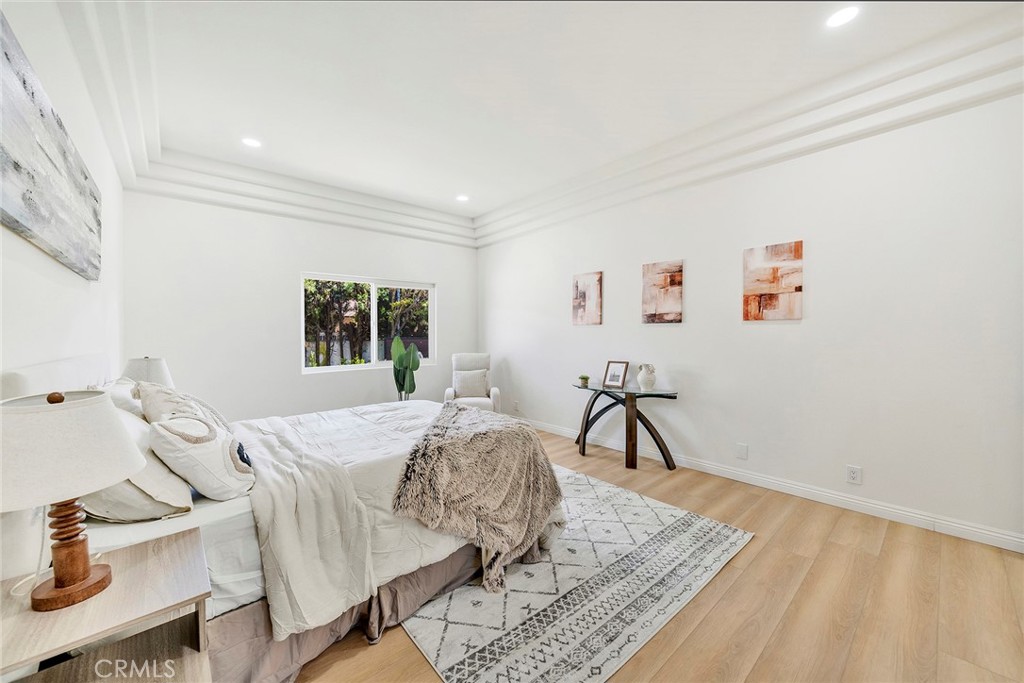 188 W Arthur Avenue Property Photo 23