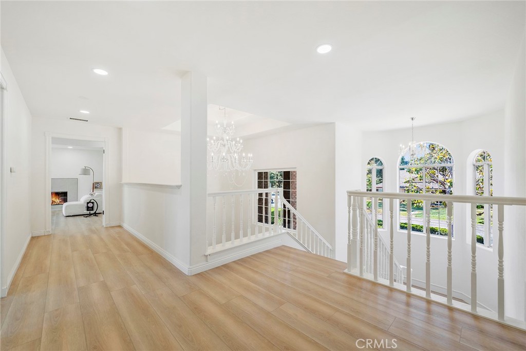 188 W Arthur Avenue Property Photo 26