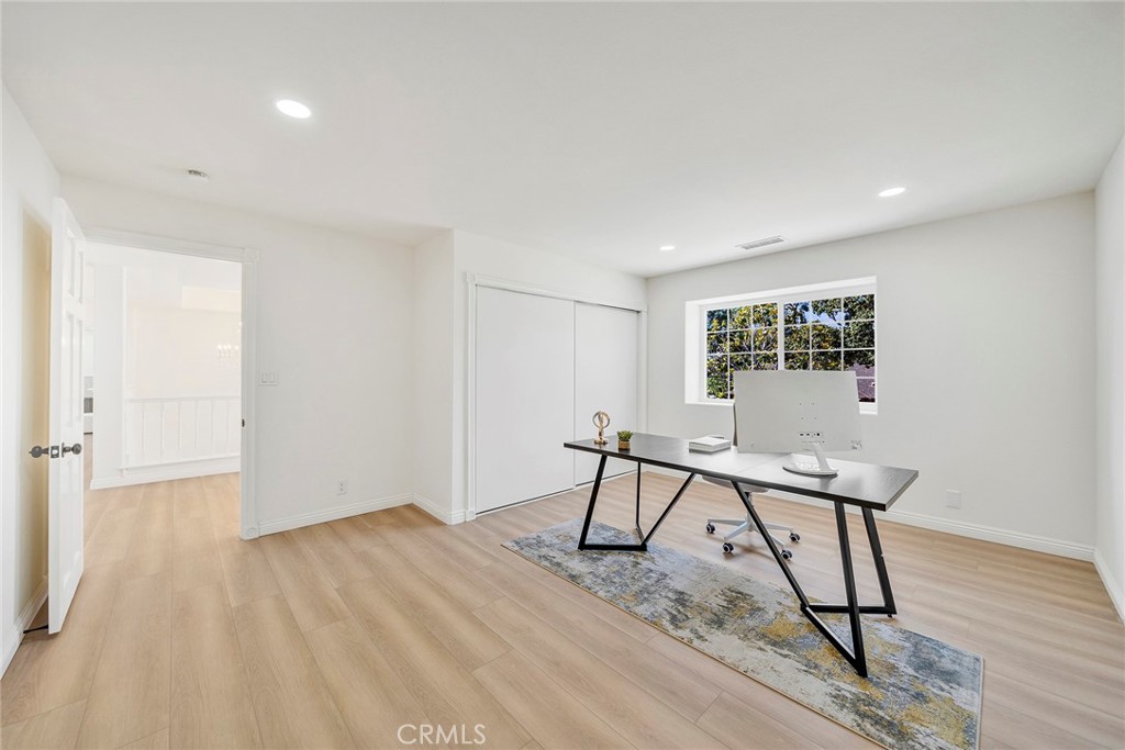 188 W Arthur Avenue Property Photo 29