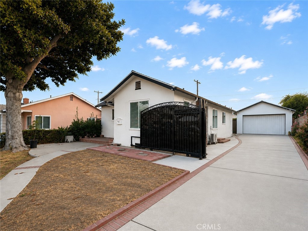 939 Montecito Drive Property Photo 1