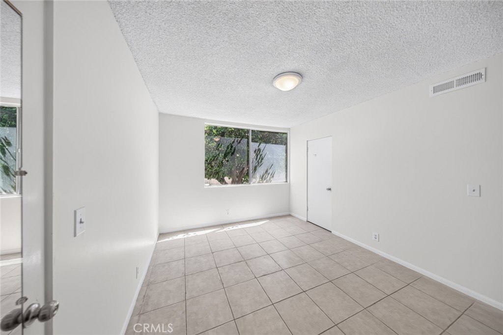 777 E Valley 59 Property Photo 10