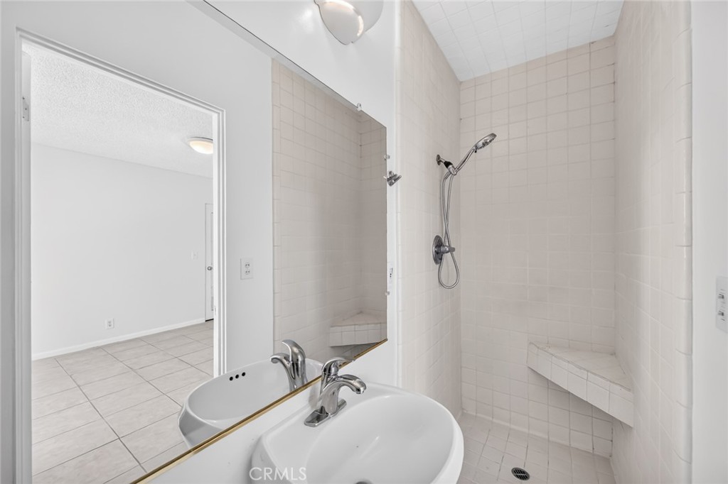 777 E Valley 59 Property Photo 15