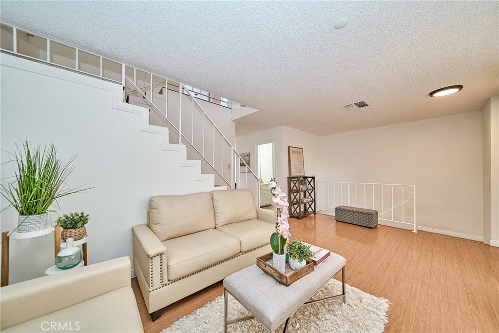 1417 S Marguerita Avenue 10 Property Photo 6