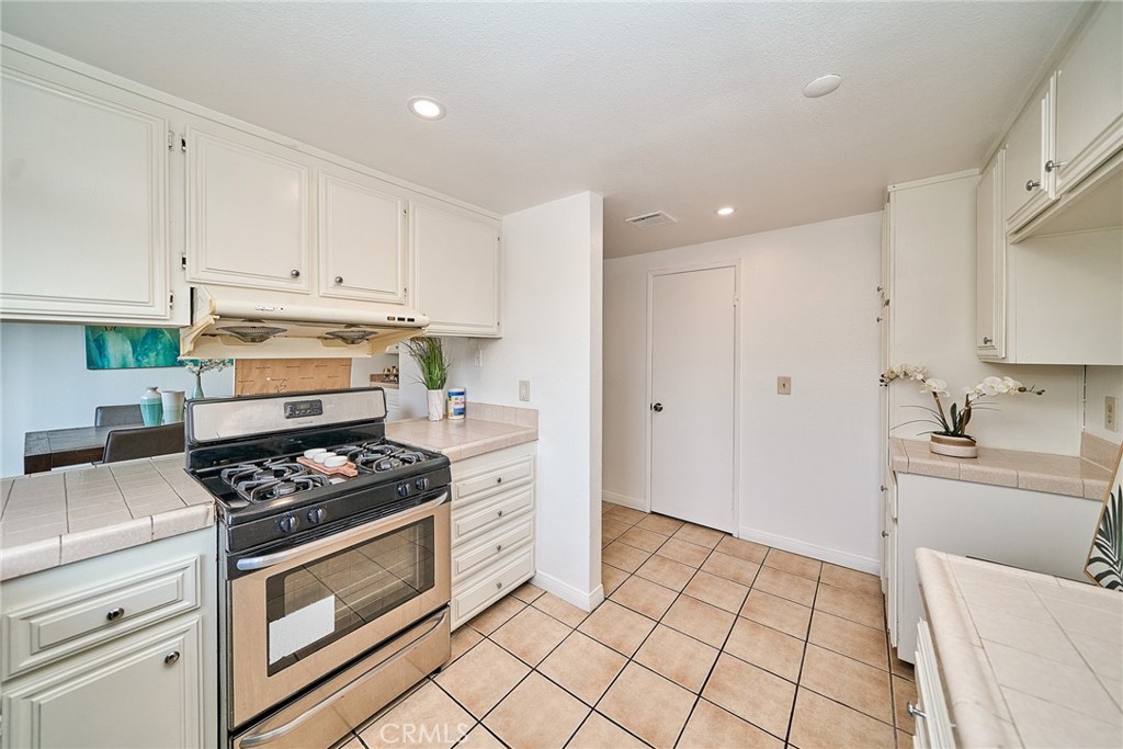 1417 S Marguerita Avenue 10 Property Photo 12
